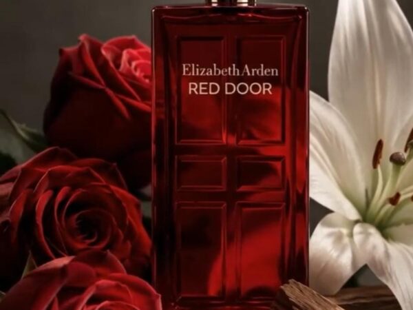 RED DOOR